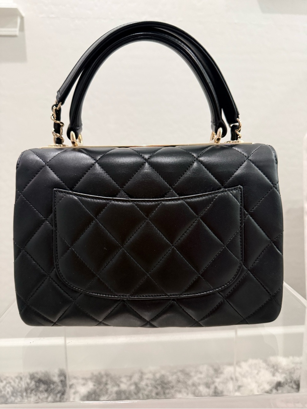 New CHANEL Trendy CC Black Quilted - Small - Picture 2 of 9